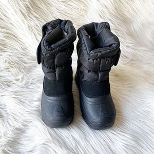 Khombu kids snow boots size 12